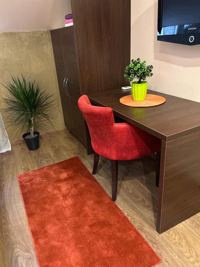 Benvenuti Apartments سيتينيي المظهر الخارجي الصورة