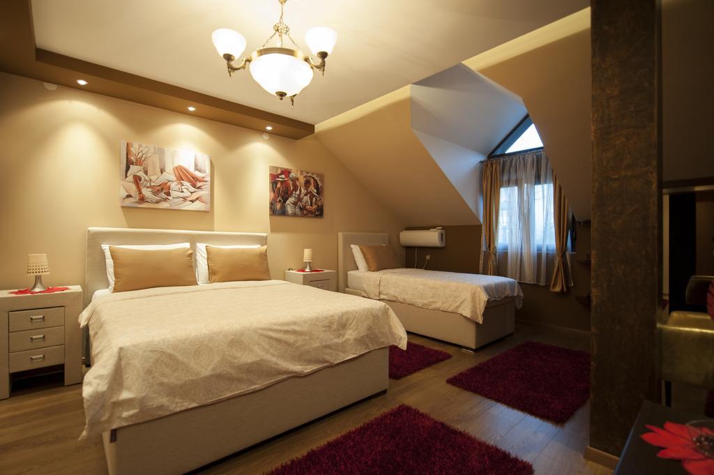 Benvenuti Apartments سيتينيي الغرفة الصورة