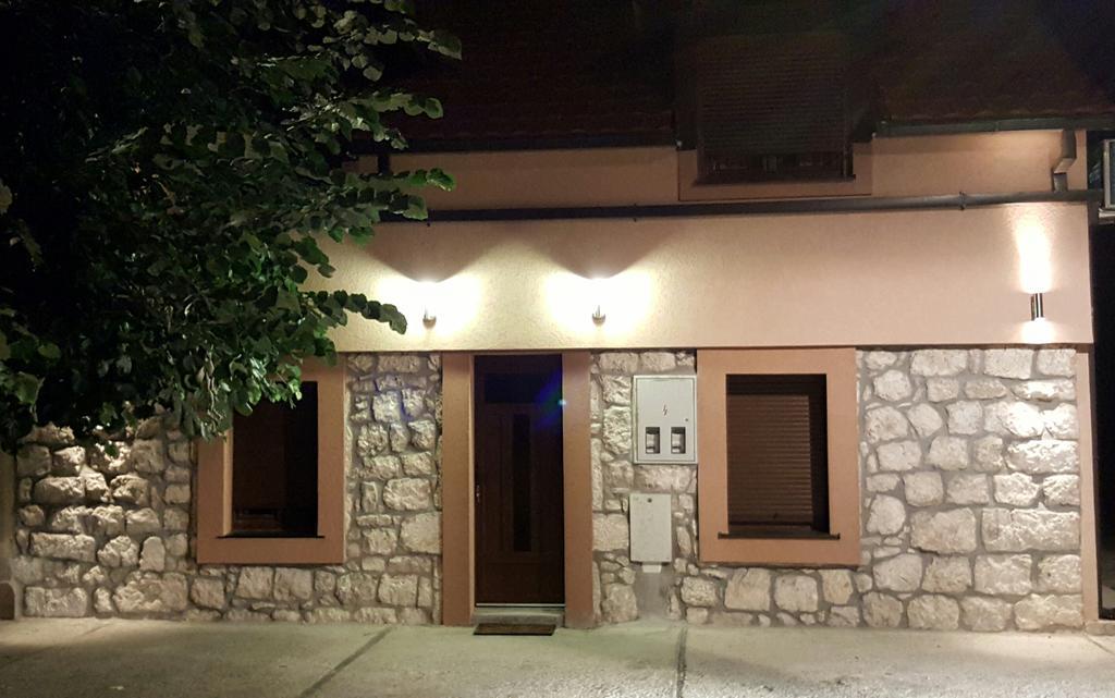 Benvenuti Apartments سيتينيي المظهر الخارجي الصورة