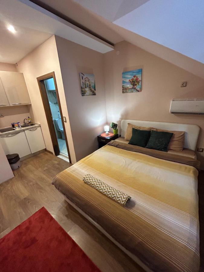 Benvenuti Apartments سيتينيي المظهر الخارجي الصورة