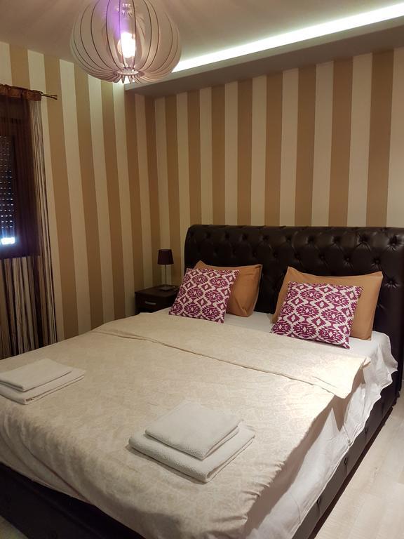 Benvenuti Apartments سيتينيي المظهر الخارجي الصورة