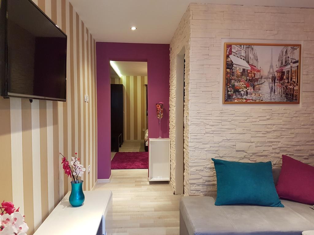 Benvenuti Apartments سيتينيي المظهر الخارجي الصورة