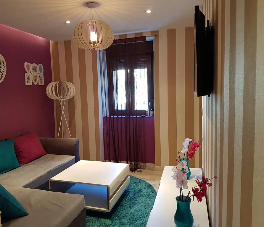 Benvenuti Apartments سيتينيي المظهر الخارجي الصورة